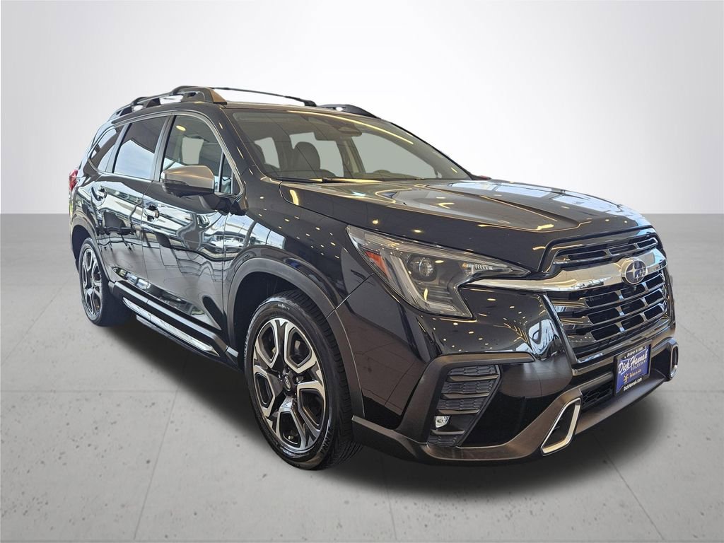 Used 2023 Subaru Ascent Touring image 5