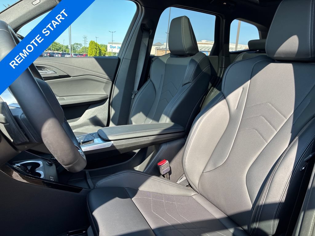 Used 2025 BMW X1 xDrive28i w/ M Sport Package AWD/4WD image 12