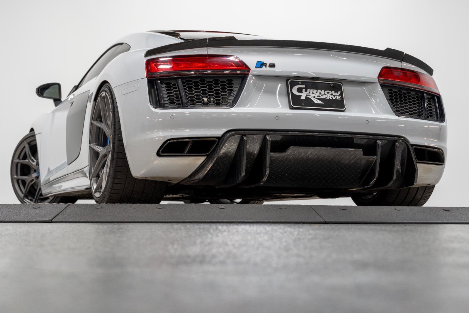 Used 2017 Audi R8 V10 plus w/ Full Leather Package image 41