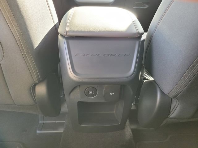 Certified 2025 Ford Explorer Active image 15