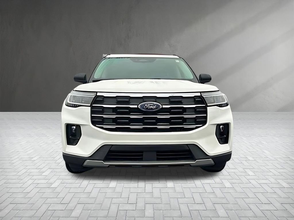 New 2025 Ford Explorer Active w/ Active Comfort Package image 2