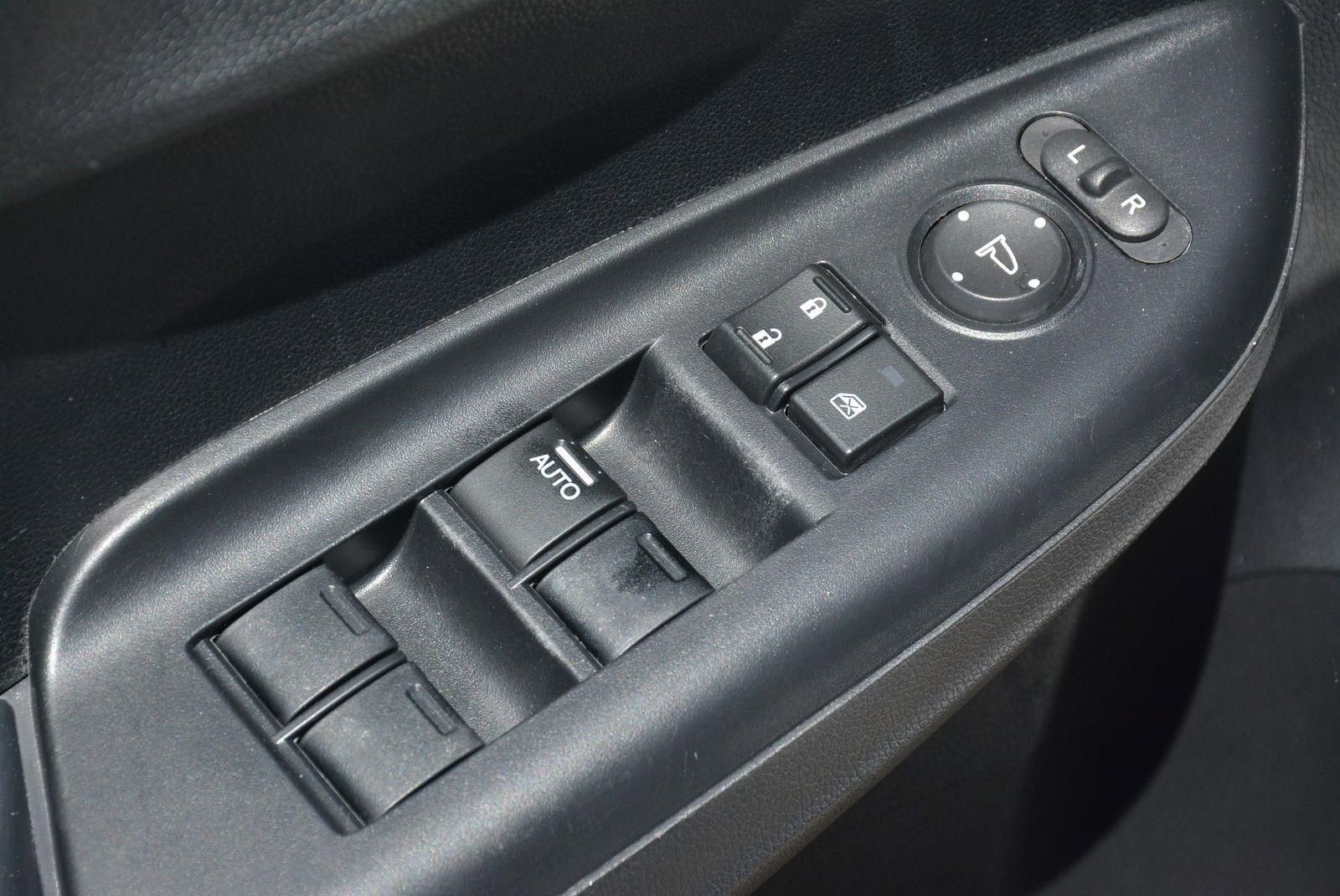 Used 2018 Honda Fit EX image 13