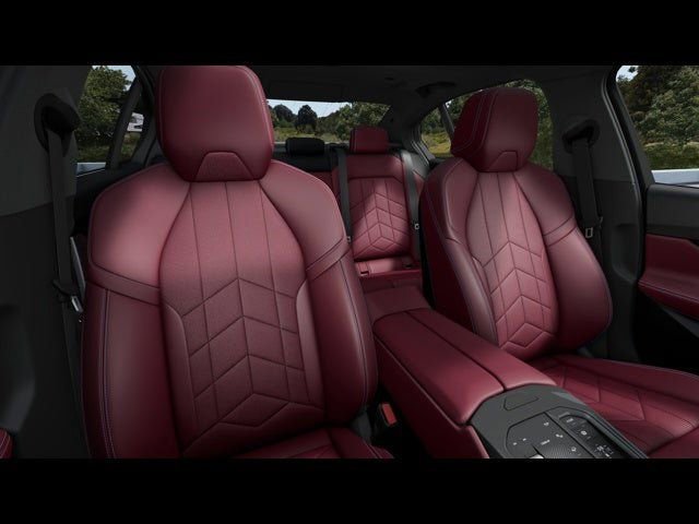 Used 2025 BMW 530i xDrive image 12