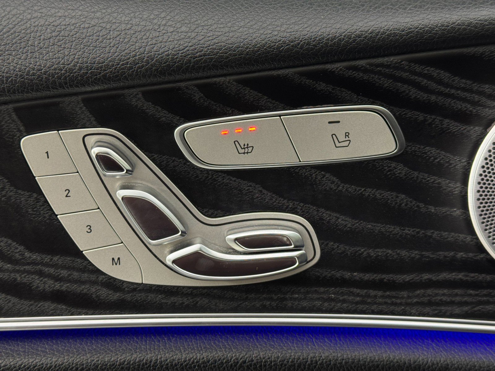 Used 2019 Mercedes-Benz E 300 image 17