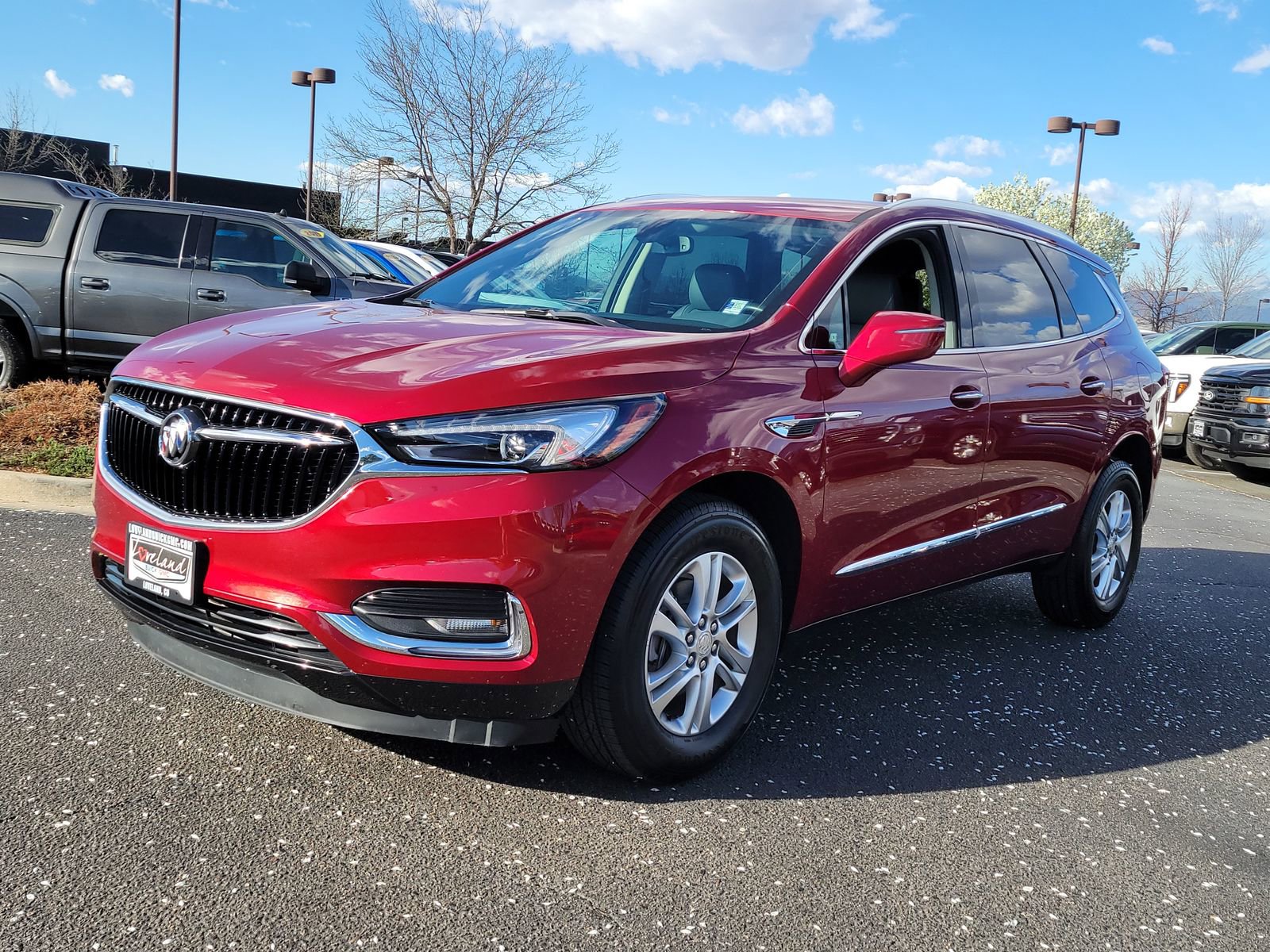 Used 2020 Buick Enclave Essence w/ Sound and Sites Package image 4