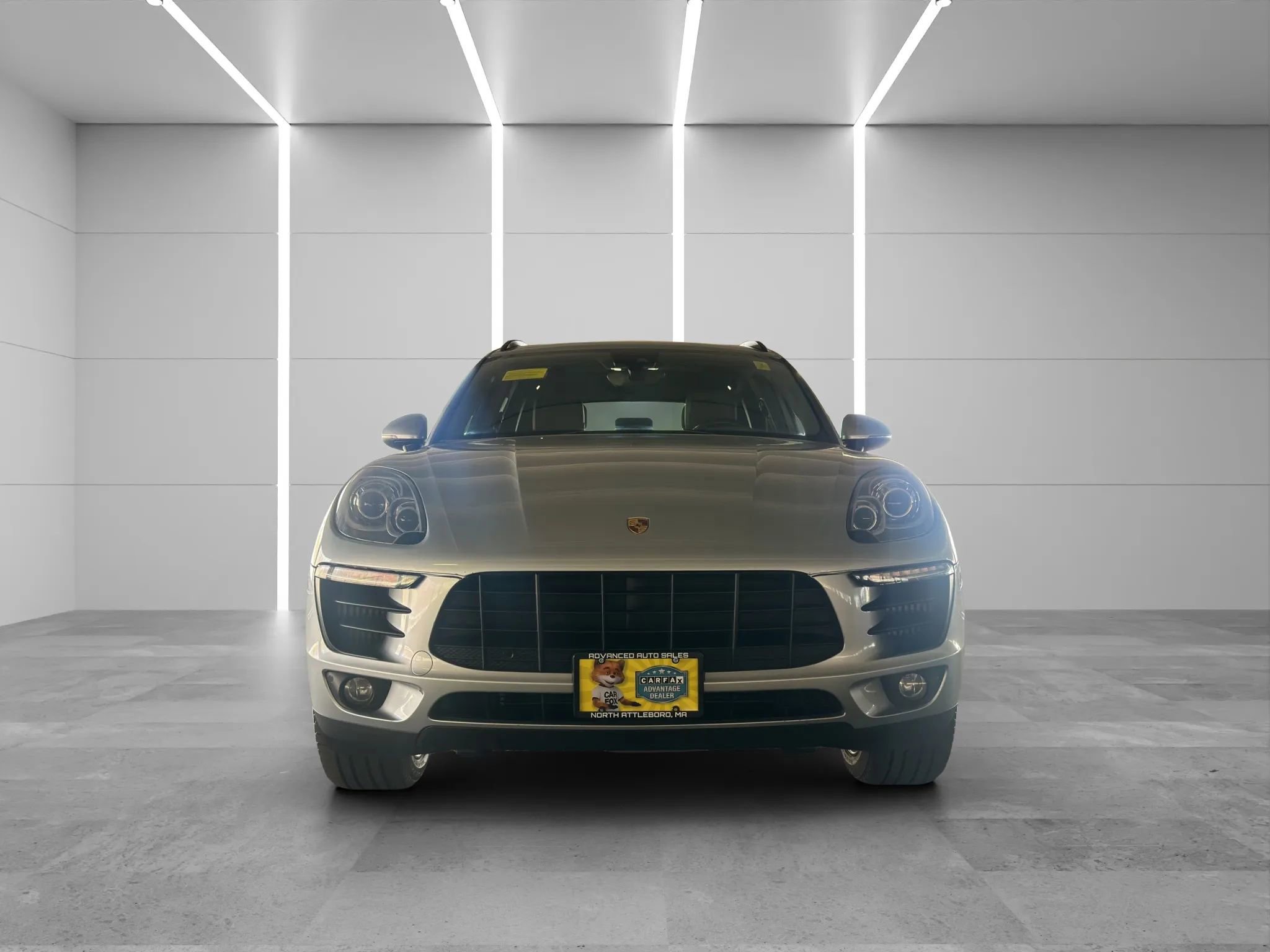 Used 2017 Porsche Macan S AWD/4WD image 2