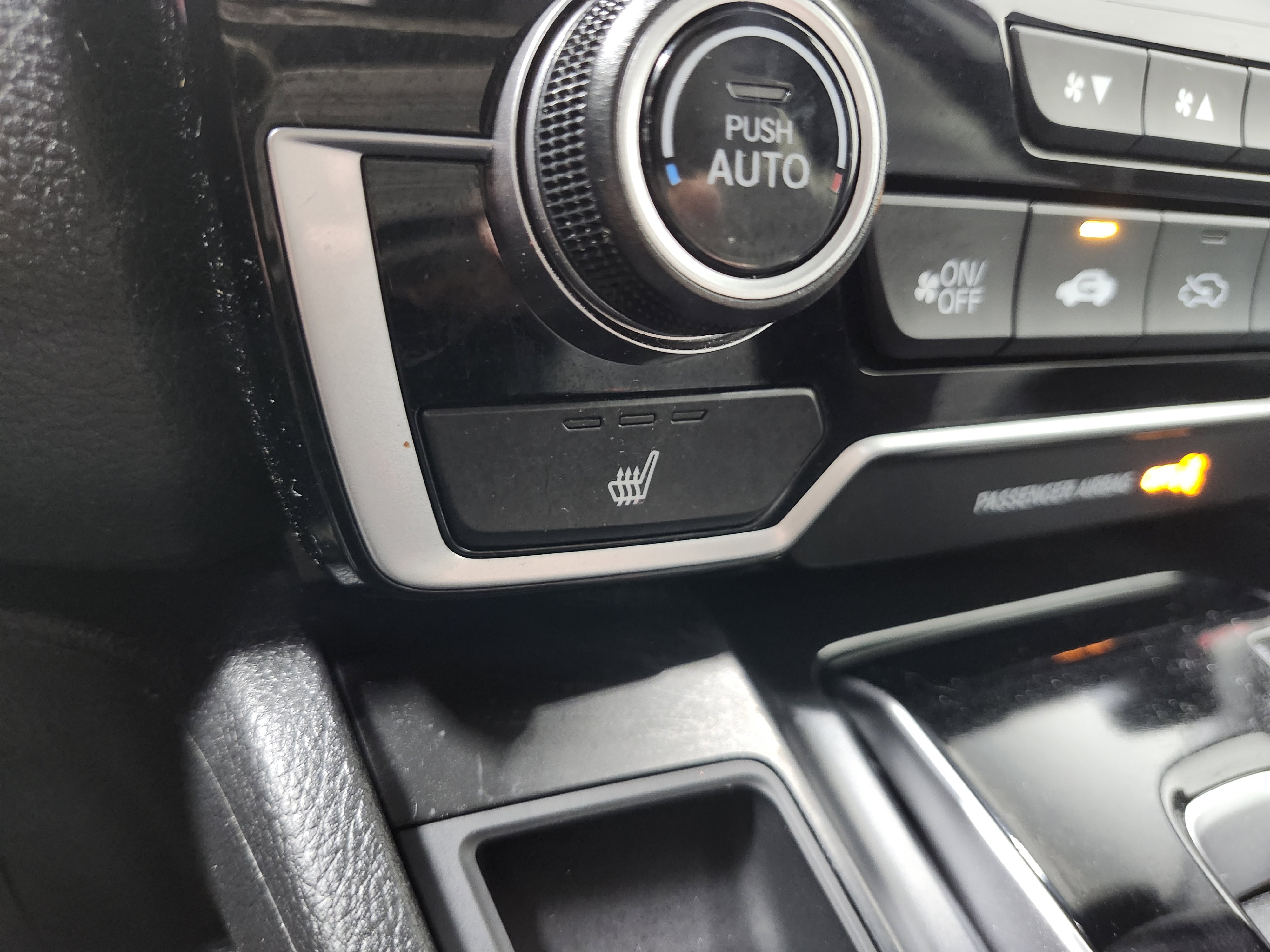 Used 2019 Honda CR-V EX image 9