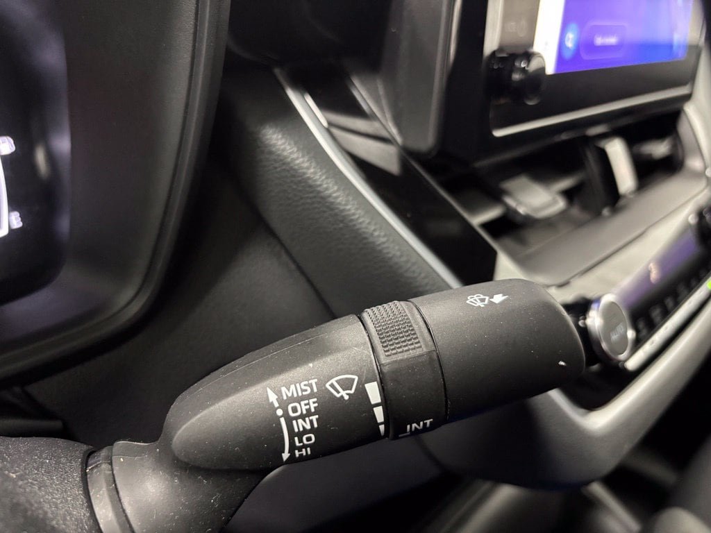 Used 2026 Toyota Corolla SE FWD image 23