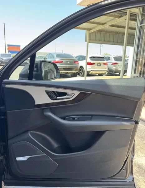Used 2019 Audi Q7 2.0T Premium Plus w/ Premium Plus Package AWD/4WD image 22