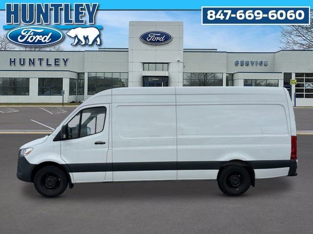 Used 2024 Mercedes-Benz Sprinter 2500 w/ Parking Package image 6