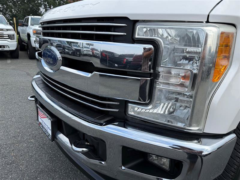 Used 2017 Ford F250 Lariat w/ Lariat Ultimate Package AWD/4WD image 8