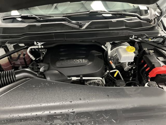 Used 2024 RAM 2500 Tradesman w/ Chrome Appearance Group image 38