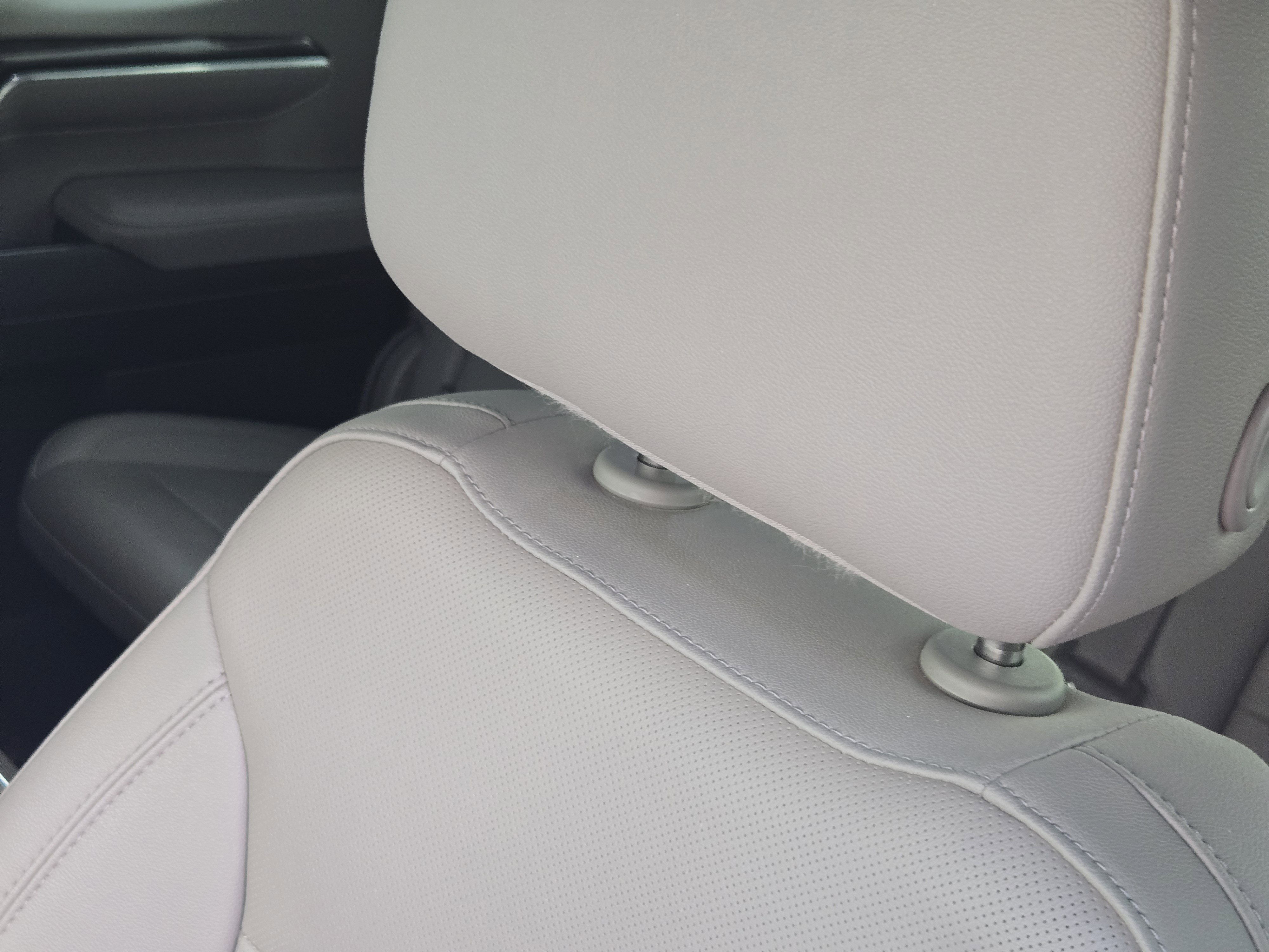 Used 2022 Chevrolet Silverado 1500 LTZ image 18