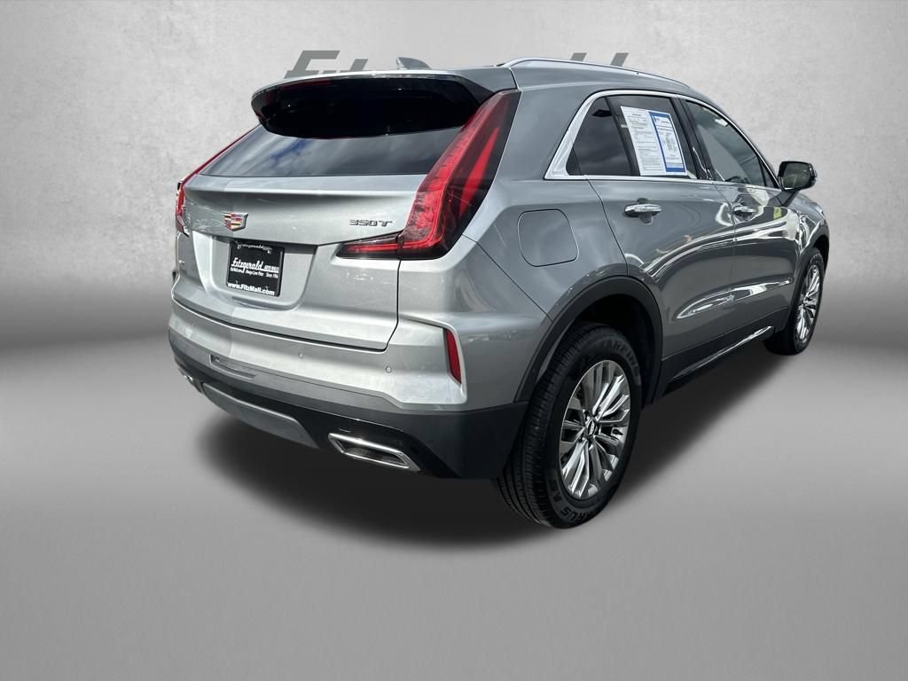 Used 2024 Cadillac XT4 Premium Luxury AWD/4WD image 7