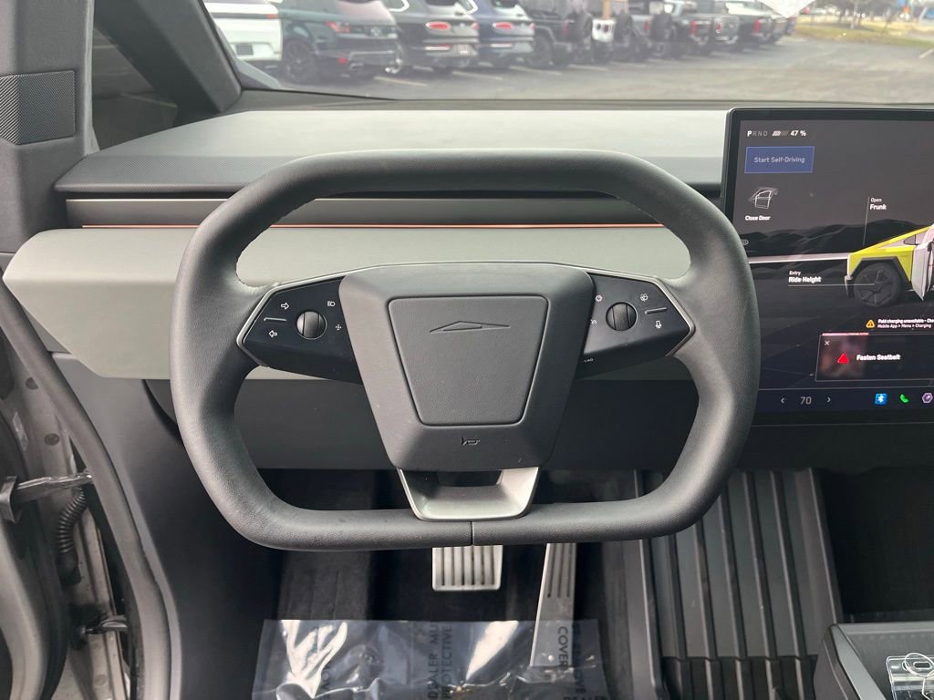 Used 2024 Tesla Cybertruck AWD Crew Cab image 6