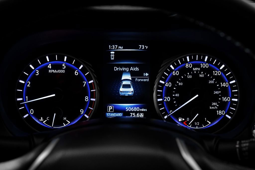 Used 2019 INFINITI Q60 3.0t Luxe w/ Essential Package image 17