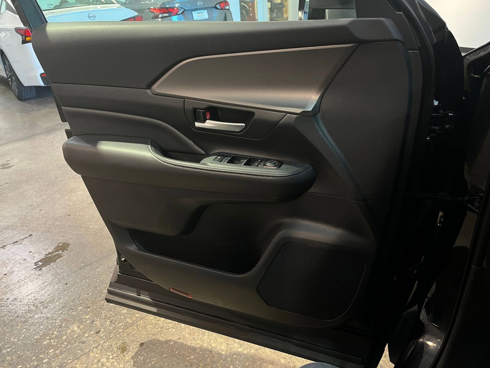 Used 2025 Toyota Grand Highlander FWD image 18