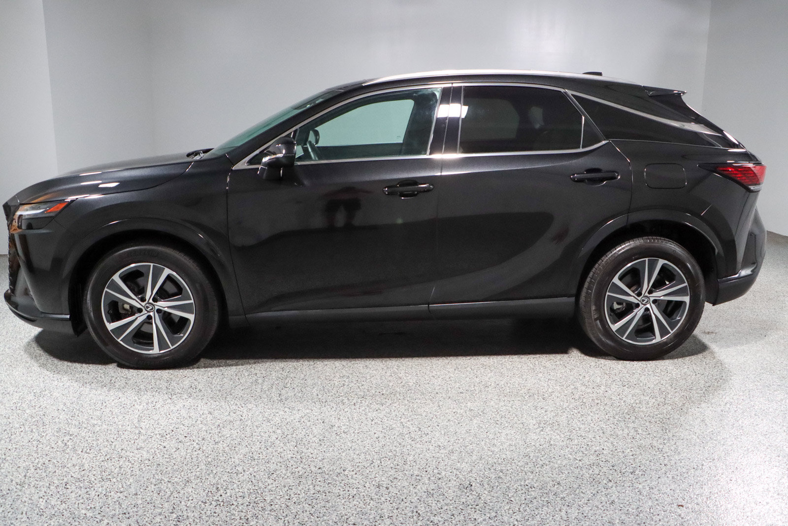 Used 2023 Lexus RX 350 Premium w/ Accessory Package (Z1) AWD/4WD image 10