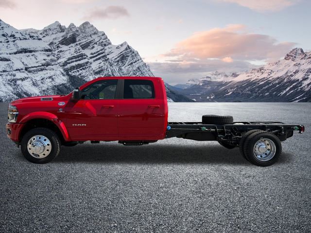 New 2026 RAM 4500 Tradesman w/ Laramie Trim Package AWD/4WD image 8