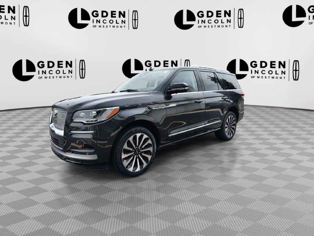 Used 2024 Lincoln Navigator Reserve AWD/4WD image 4