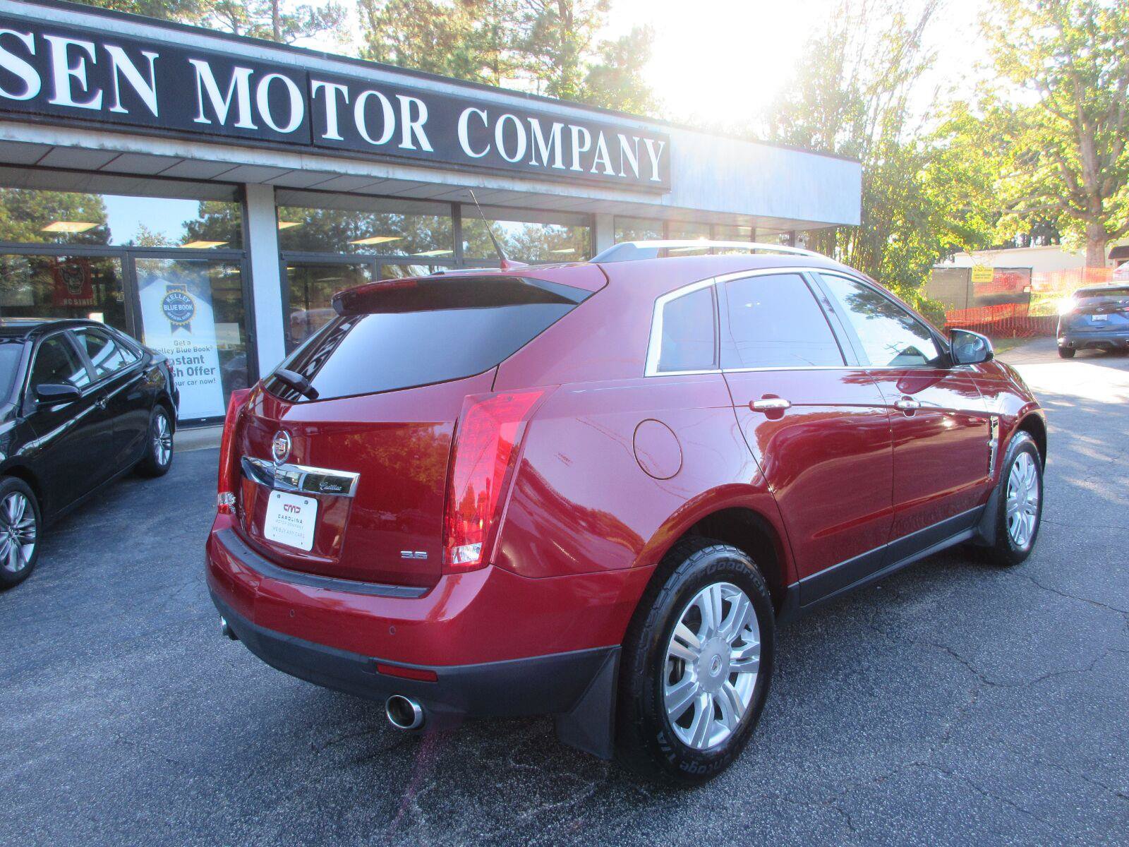 Used 2012 Cadillac SRX Luxury FWD image 5