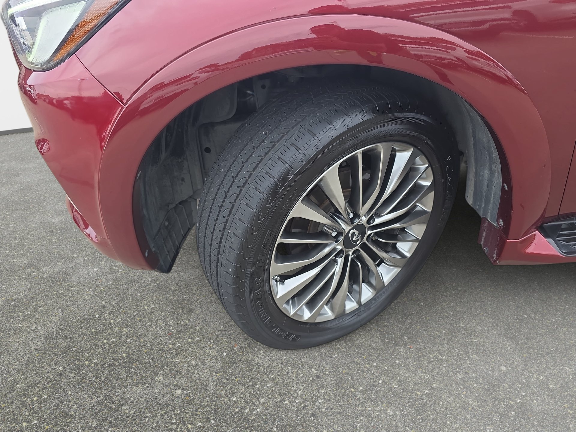 Used 2021 INFINITI QX80 Sensory w/ All-Season Package AWD/4WD image 31