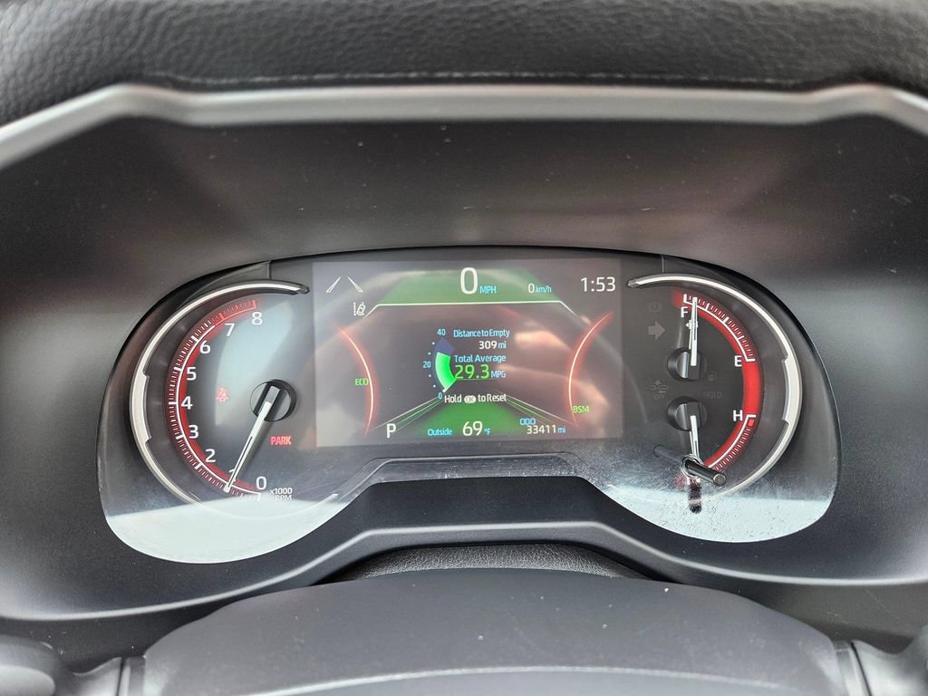 Used 2025 Toyota RAV4 XLE AWD/4WD image 26