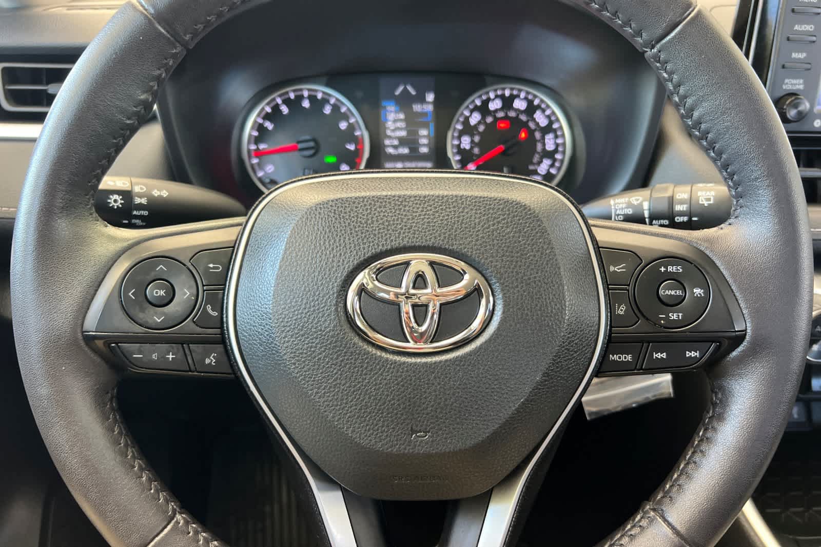 Certified 2022 Toyota RAV4 XLE w/ XLE Grade Weather Package AWD/4WD image 25
