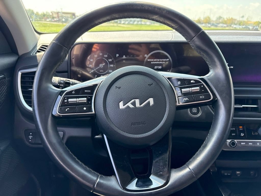 Used 2025 Kia Seltos EX w/ EX Sunroof Package FWD image 19
