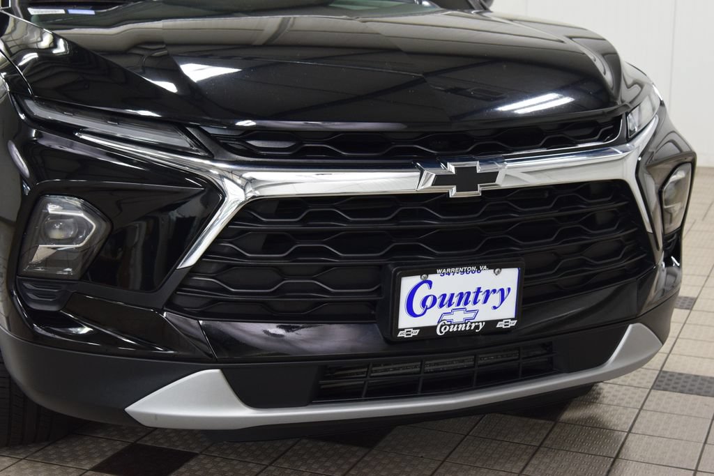 Used 2024 Chevrolet Blazer LT w/ Convenience Package FWD image 13