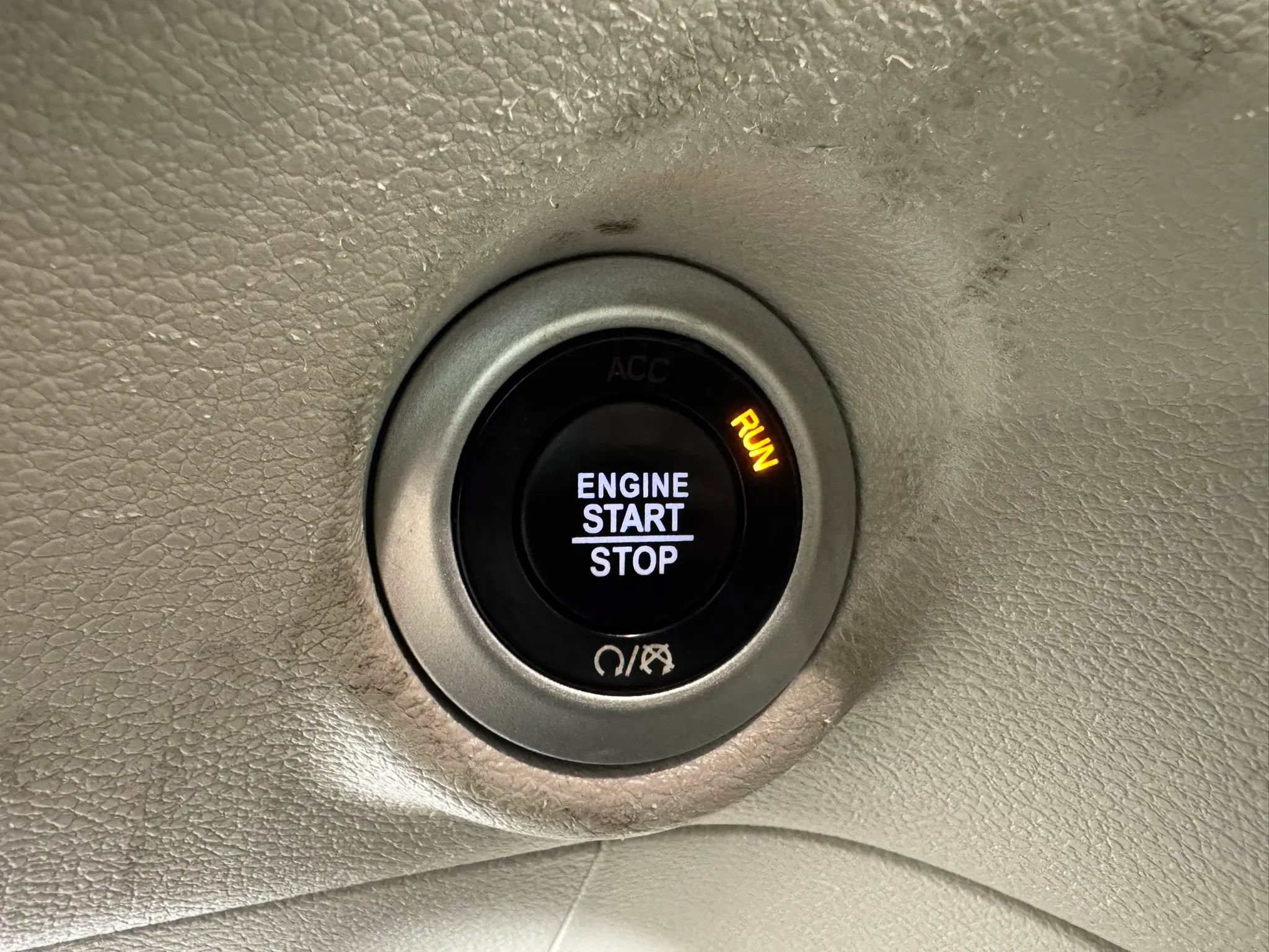 Used 2022 Chrysler Voyager LX FWD image 17