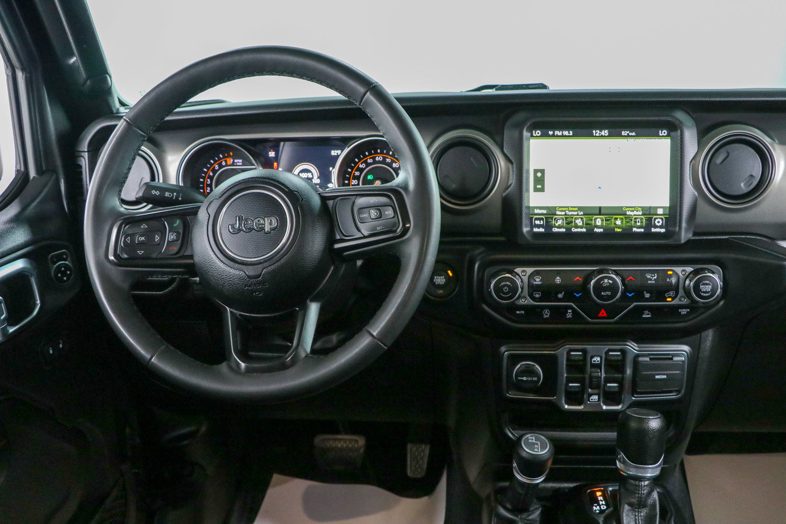 Used 2023 Jeep Gladiator Sport AWD/4WD image 17