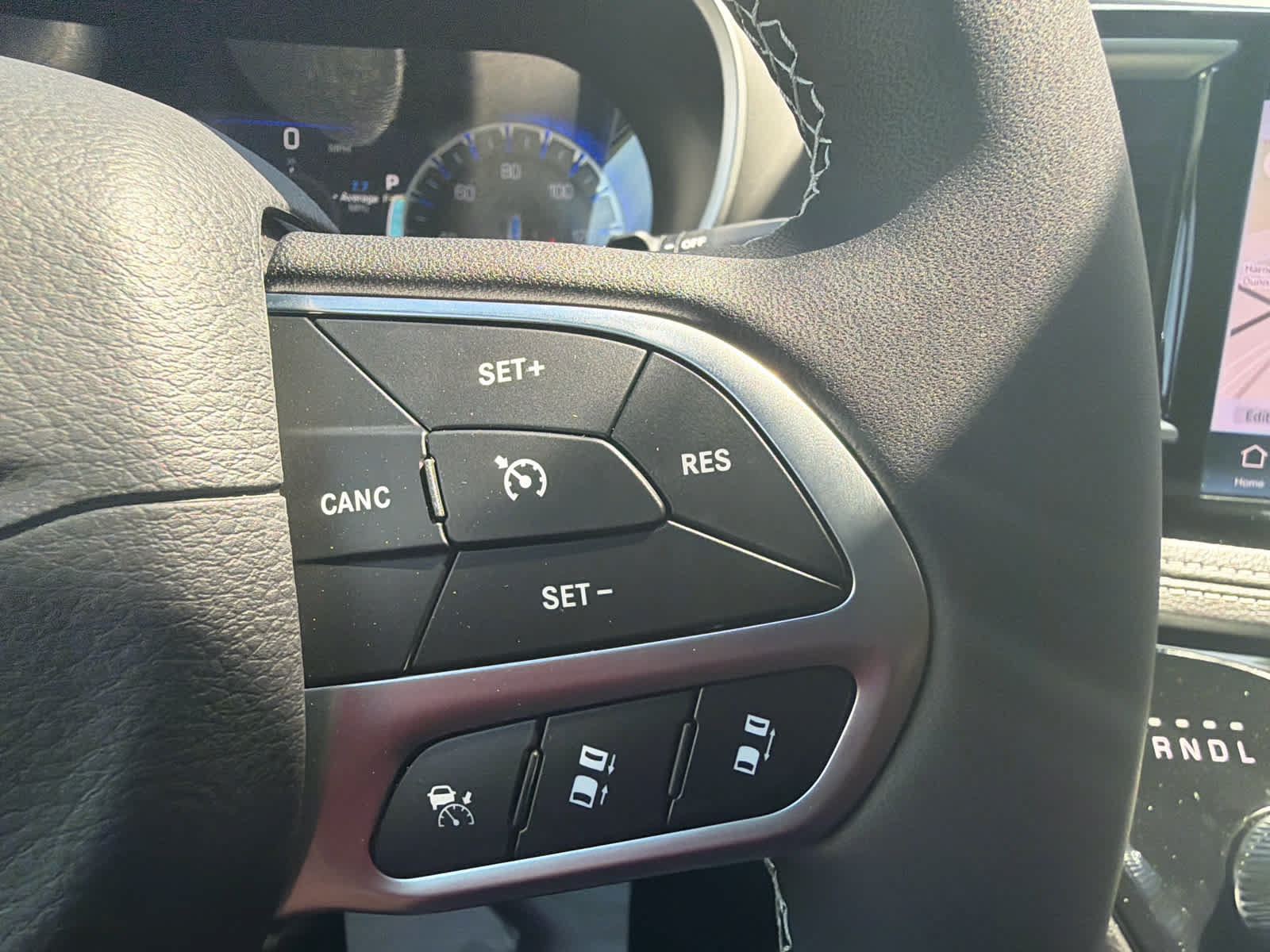 New 2027 Chrysler Pacifica Select FWD image 23