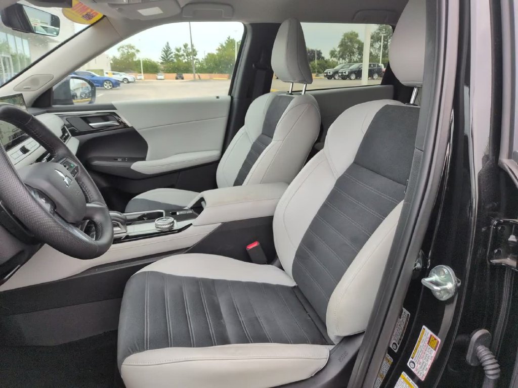 New 2026 Mitsubishi Outlander SE AWD/4WD image 19