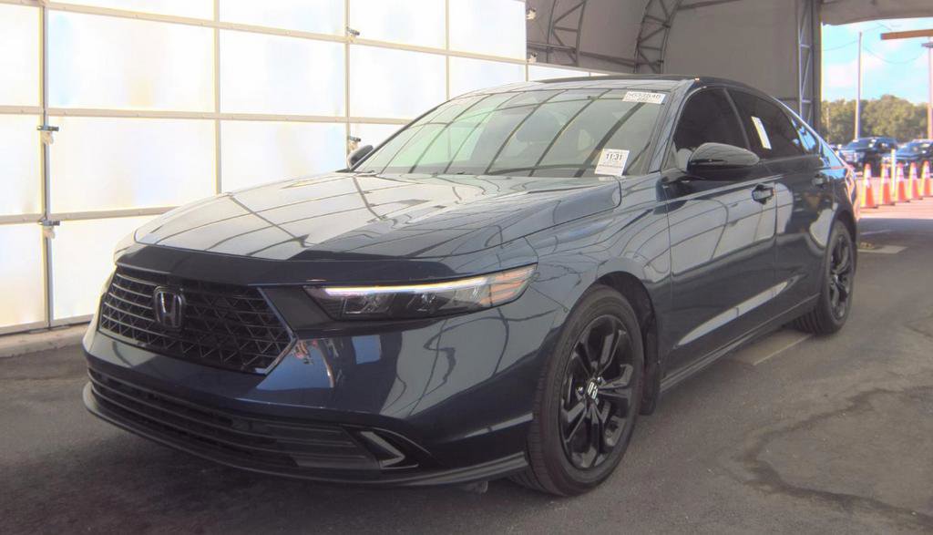 Used 2025 Honda Accord SE image 1
