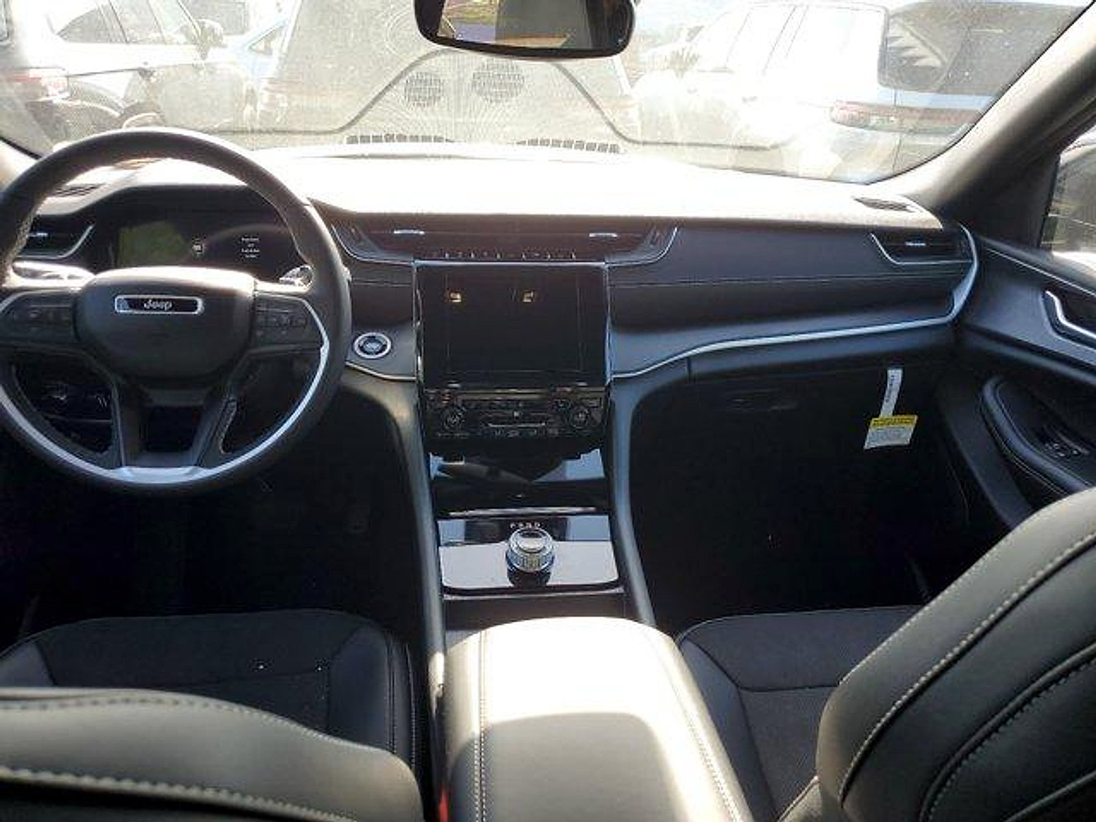 New 2024 Jeep Grand Cherokee L Laredo AWD/4WD image 6