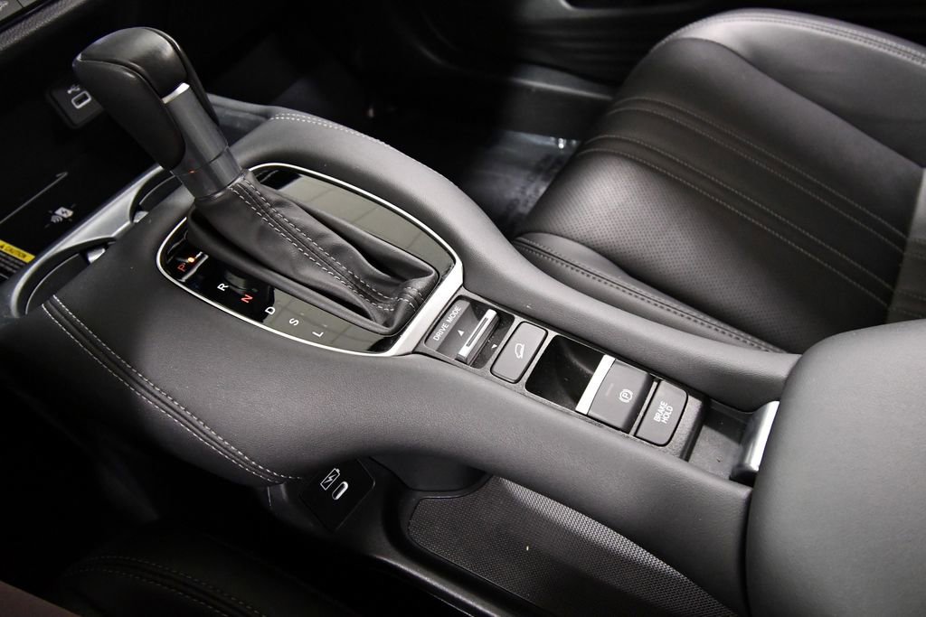 Certified 2024 Honda HR-V EX-L image 26