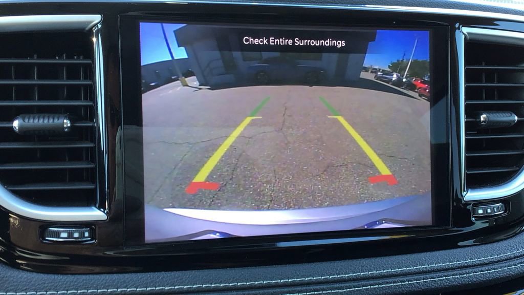 Used 2023 Chrysler Pacifica Limited image 30