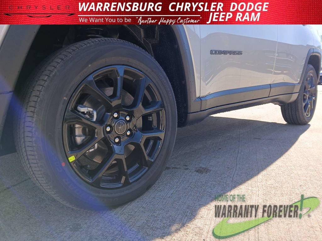 New 2026 Jeep Compass Latitude AWD/4WD image 34