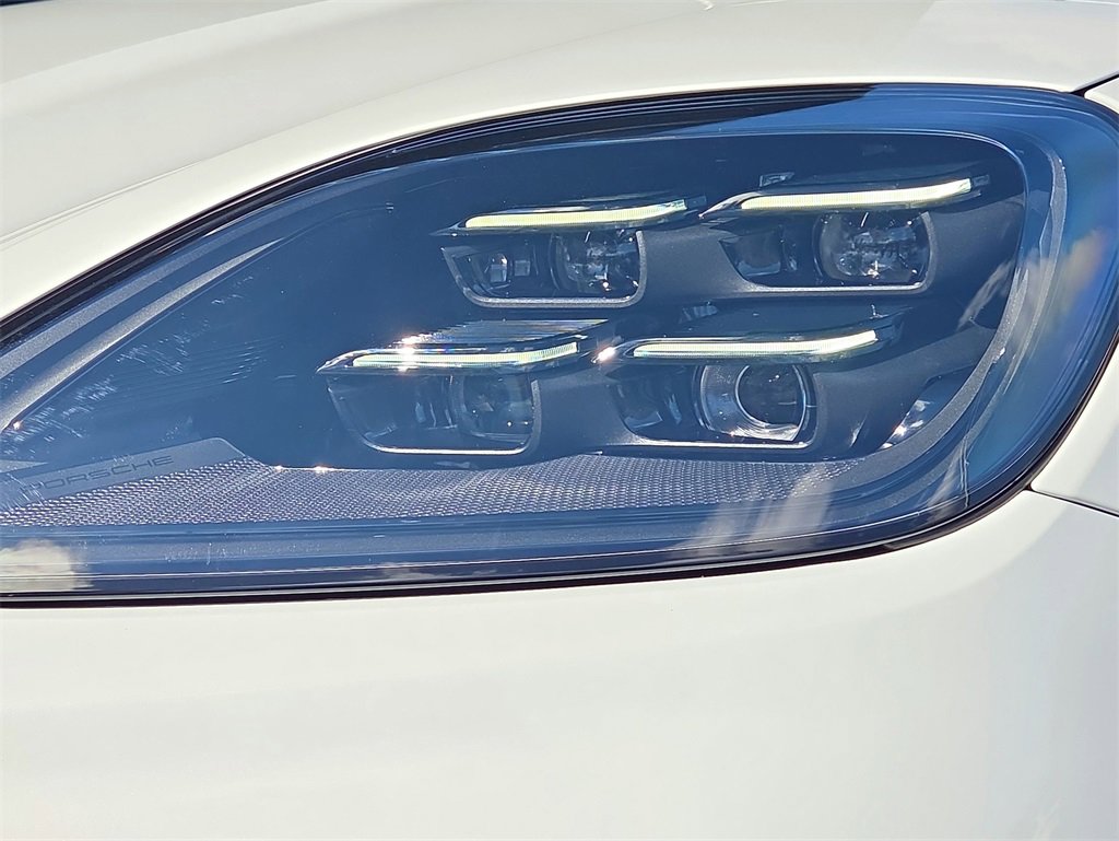 New 2026 Porsche Cayenne GTS image 25