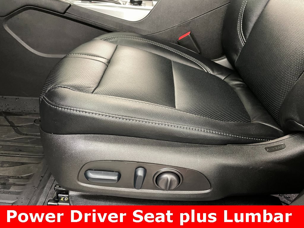 Used 2025 Chevrolet Blazer LT w/ Convenience Package image 9