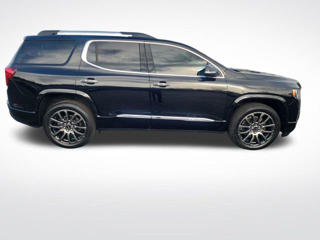 Used 2022 GMC Acadia Denali w/ Black Diamond Edition image 6