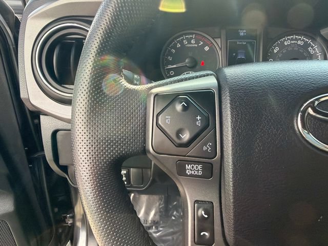 Used 2022 Toyota Tacoma TRD Sport w/ Technology Package RWD image 27