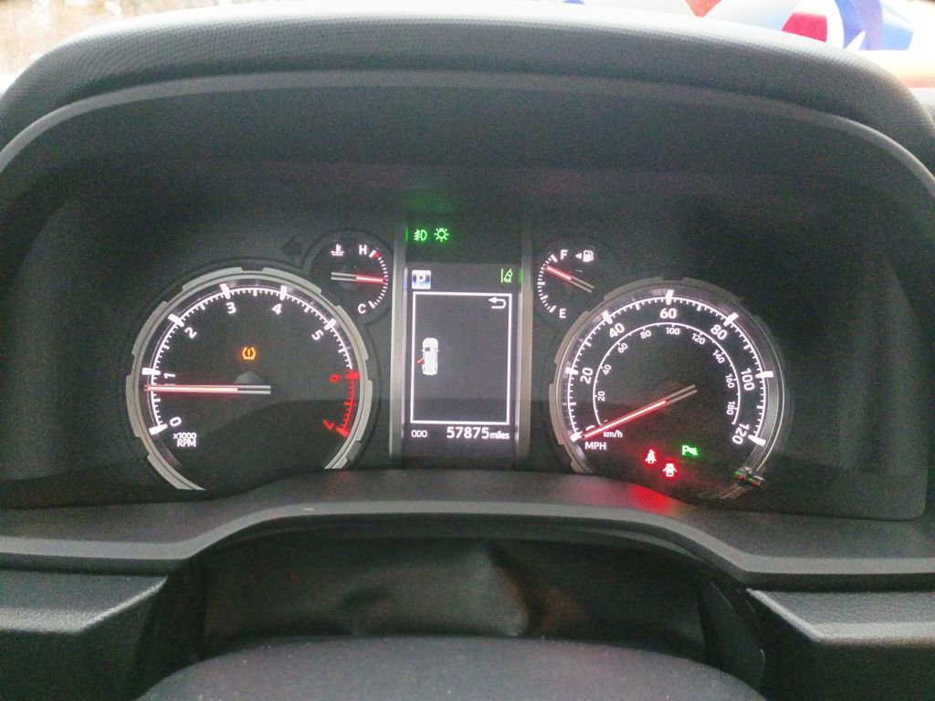 Used 2020 Toyota 4Runner 4WD image 15