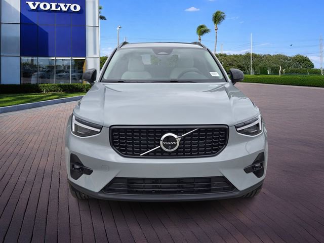 New 2026 Volvo XC40 B5 Plus w/ Protection Package Premier AWD/4WD image 2