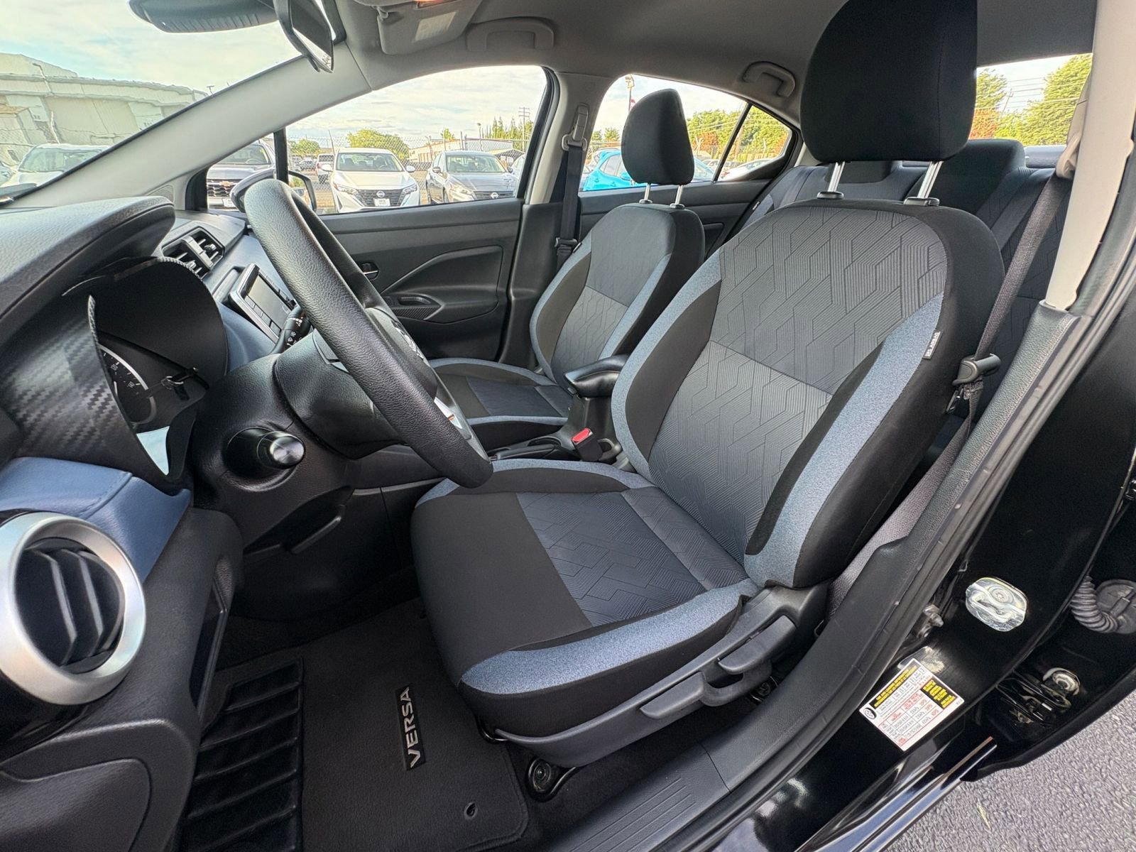 Used 2025 Nissan Versa SV image 34