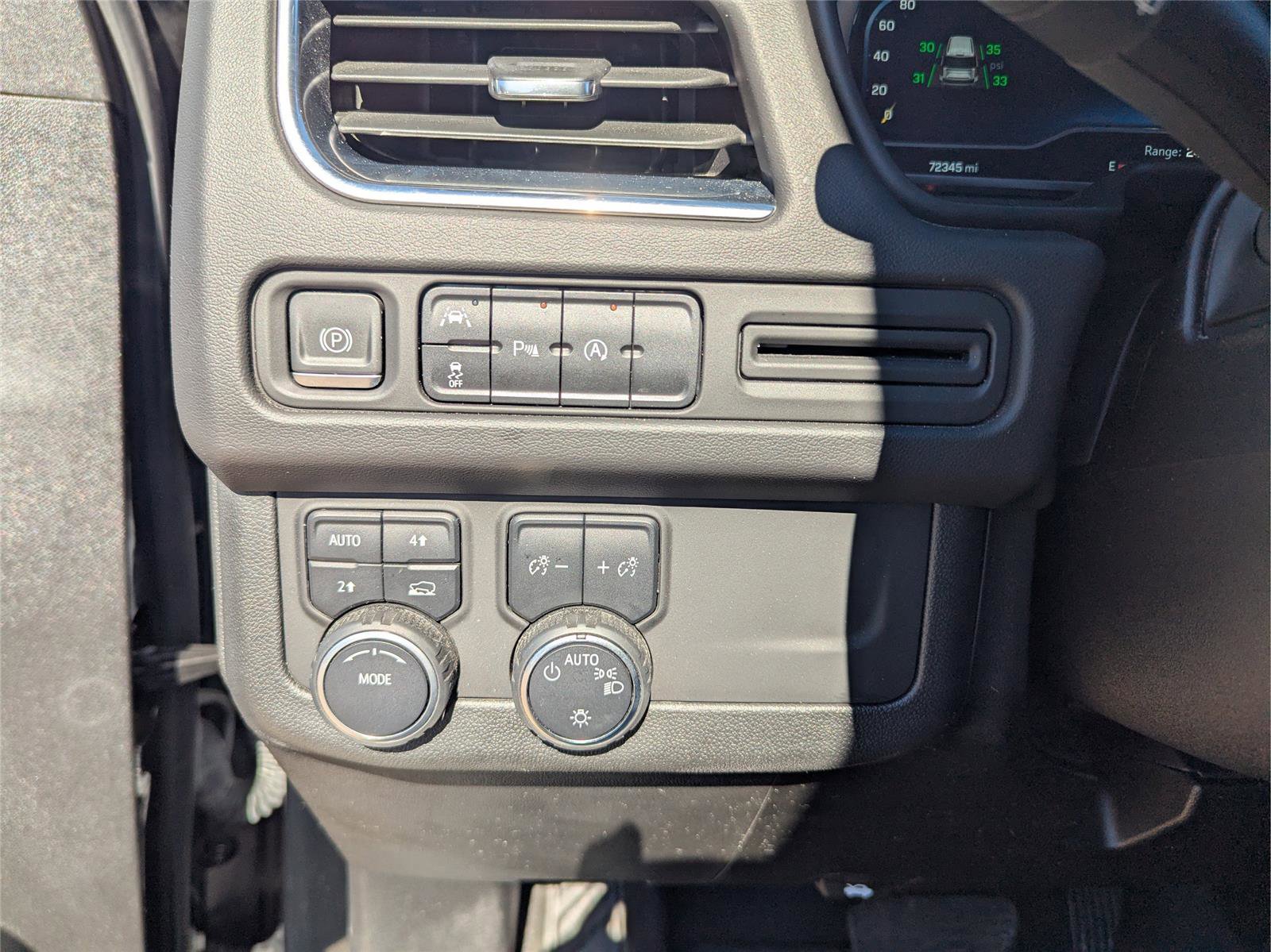 Used 2023 Chevrolet Tahoe LT image 28