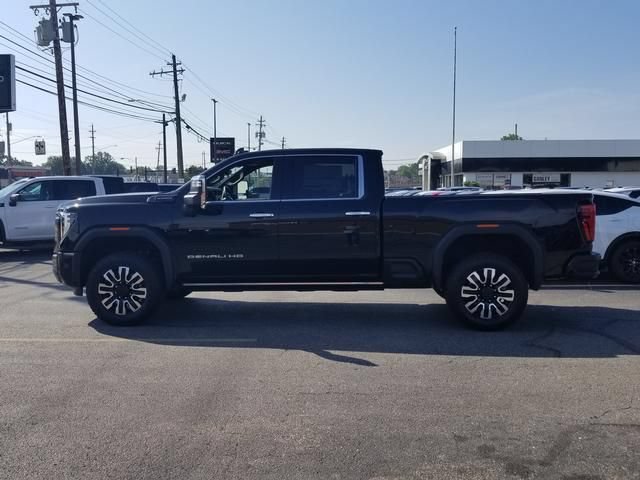 New 2026 GMC Sierra 2500 Denali Ultimate AWD/4WD image 4
