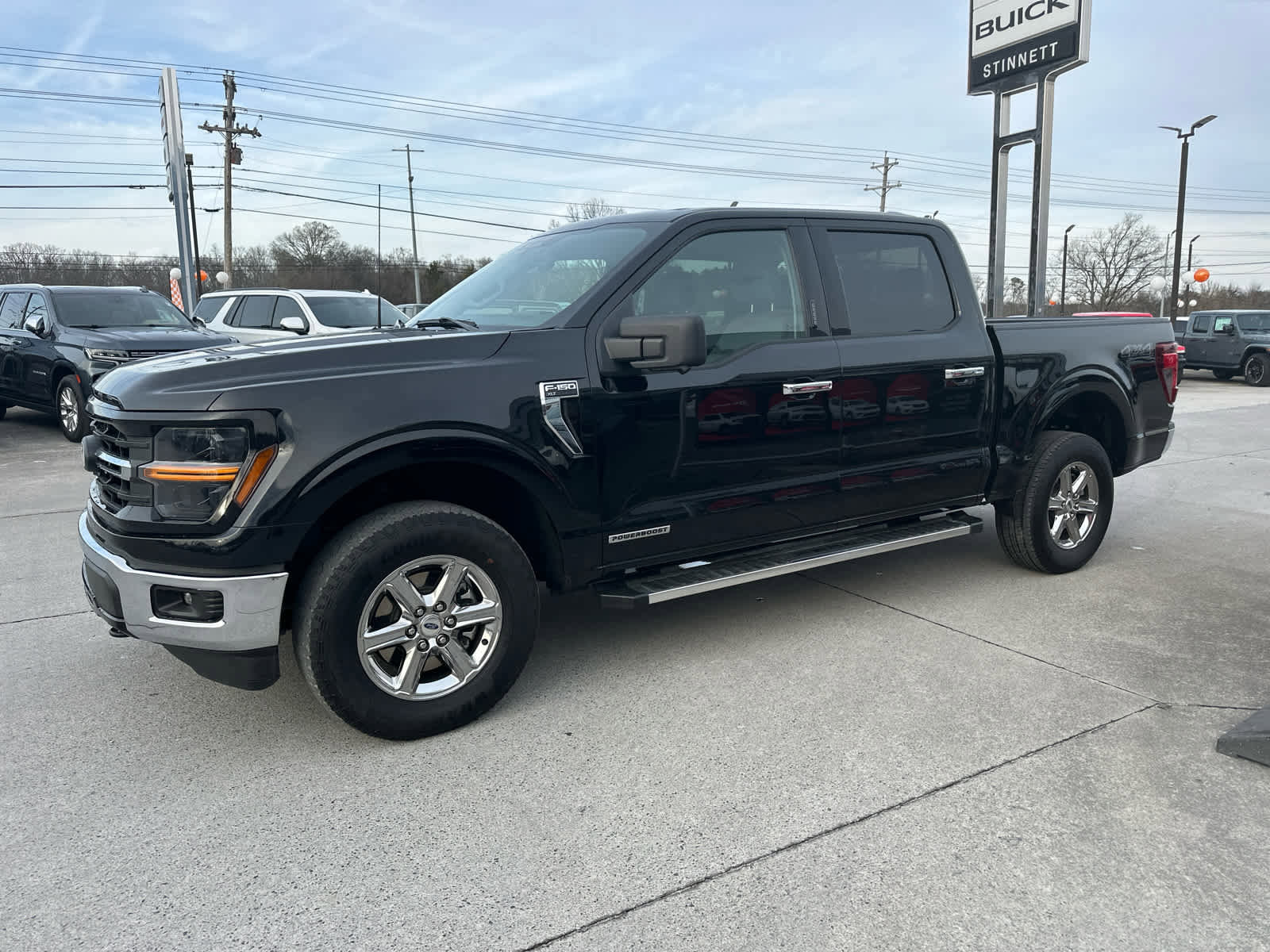 Used 2024 Ford F150 XLT w/ Mobile Office Package image 5