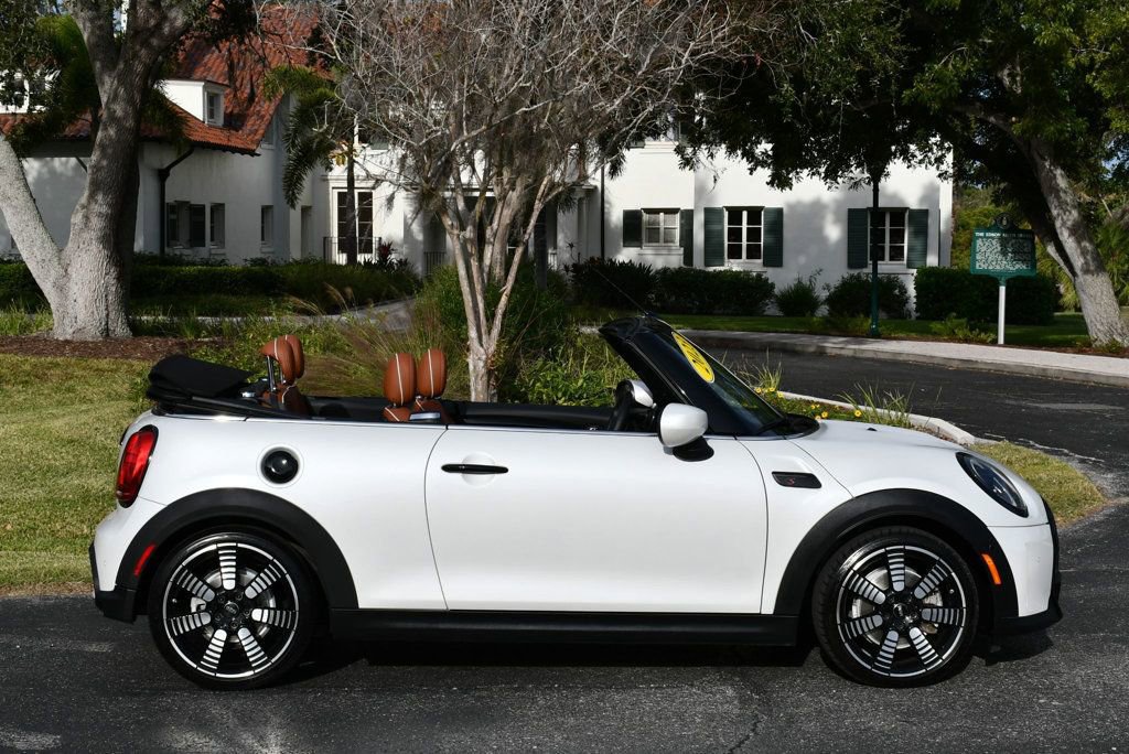 Used 2023 MINI Cooper S image 40